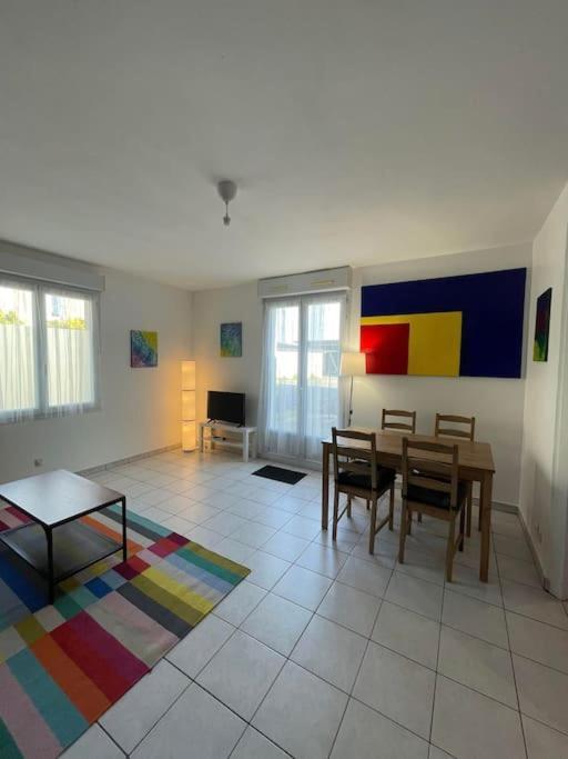 Maisonette Parking Prive Gratuit Doué-la-Fontaine Екстериор снимка